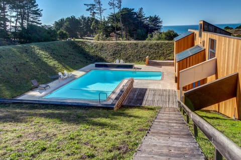 Green Vale Getaway - 2 Bed 2 Bath Vacation home in Sea Ranch House in Sonoma County