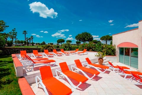 Vacancéole - Résidence Le Palmyra Golf Apartment hotel in Agde