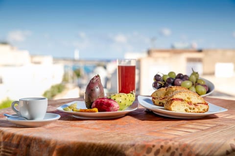 Buffet breakfast, Italian breakfast