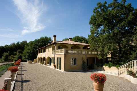 Property building, Garden, Balcony/Terrace, Garden view