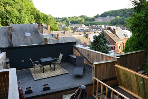 Balcony/Terrace, City view