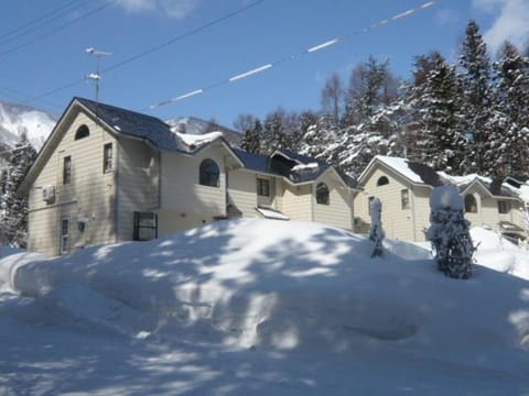 Property building, Winter