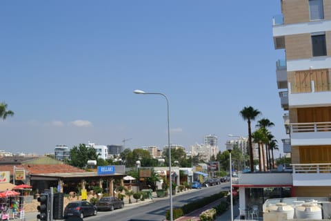 13 Sandy Beach Mackenzie Apartment in Larnaca