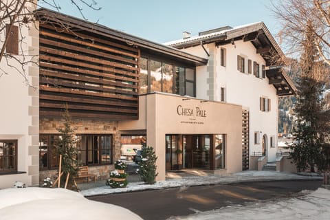 Property building, Facade/entrance, Street view