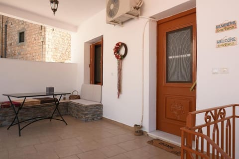 Karinia Home Appartement in Leonidio