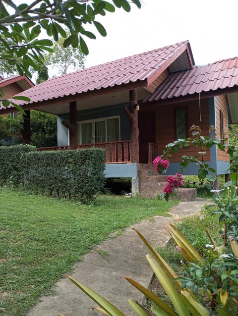 Mookanda bungalow Villa in Krabi Changwat