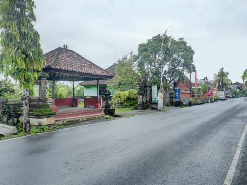 OYO 1762 Hotel Astiti Graha Tanah Lot Hotel in Kediri