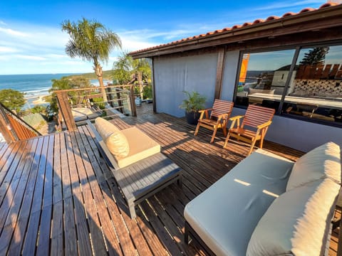 Pousada Descanso do Rei - Vista Para o Mar & Melhor Localização da Praia do Rosa Inn in Imbituba