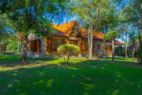 Complejo Vip Houses Capanno nella natura in Villa de Merlo