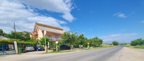 Property building, Street view, Parking