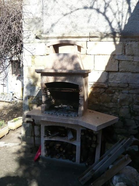 Gîtes de la place du château House in Vallon-Pont-d'Arc