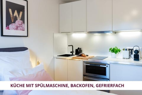 Apartment Wahnfried No3 - citynah wohnen mit Küche und Duschbad, Parkplatz, 300m zur Fussgängerzone Condo in Bayreuth