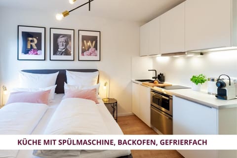 Apartment Wahnfried No3 - citynah wohnen mit Küche und Duschbad, Parkplatz, 300m zur Fussgängerzone Condo in Bayreuth