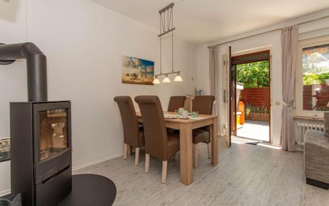 Lütt Huus House in Sankt Peter-Ording