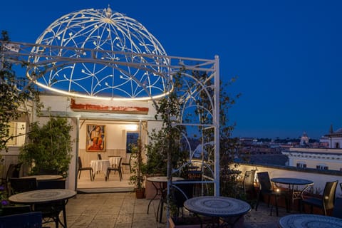 Antica Dimora Delle Cinque Lune Hotel in Rome