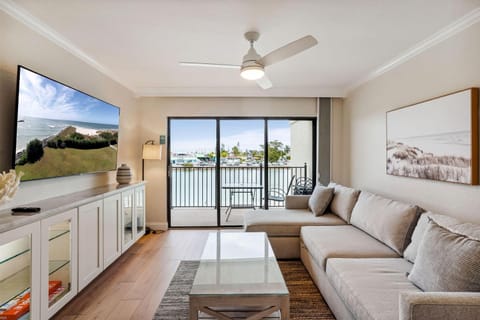 Land's End 4-204 Bay Front - Premier Maison in Sunset Beach