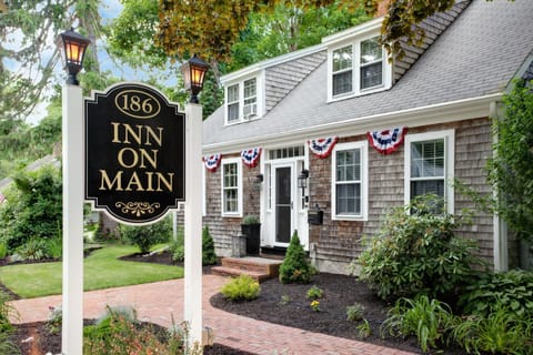 Inn On Main Bed and Breakfast in Yarmouth Port