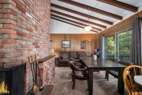 The Agate Bay Ranch House in Tahoe Vista