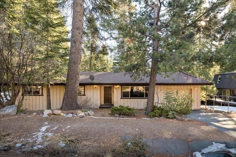 The Agate Bay Ranch Haus in Tahoe Vista