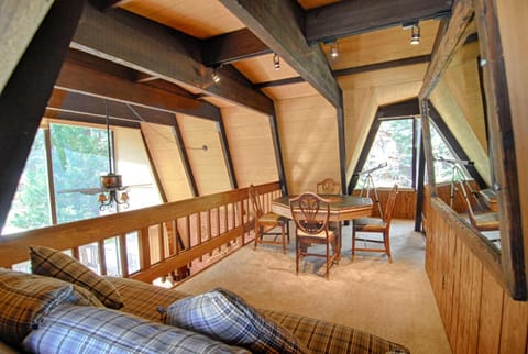 Runnymeade Cottage Casa in Tahoe Vista