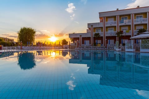 Swimming pool, Sunset