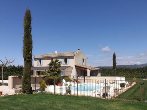 Demeure d'hôtes et Mas Maurice House in Provence-Alpes-Côte d'Azur
