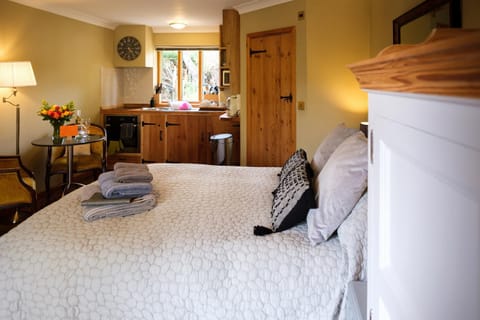 Just a Minim - a beautiful studio & hot tub available ! Apartment in St Edmundsbury District