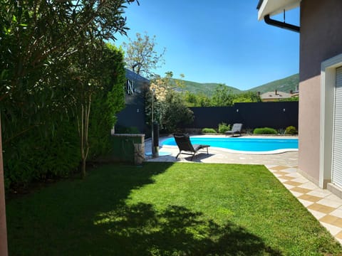 Luxury Villa Nevena Pool&Jacuzzi Villa in Mostar
