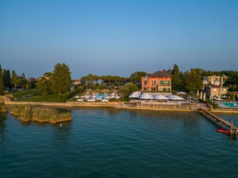 Villa Pioppi Hotel Hotel in Sirmione