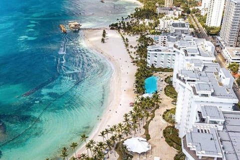 Beach Apartment - Marbella, Juan Dolio!! Getaway Offer!! Condo in Juan Dolio