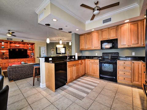 Belle Harbor 701W Luxury Condo with Panoramic Water View. 23088 Apartment in Clearwater Beach