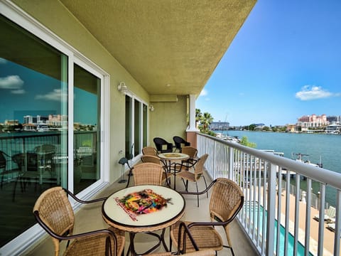 Sandpiper's Cove 303 Waterfront 3 Bedroom 2 Bathroom - Sandpiper's Cove 23146 Appartement in Clearwater Beach