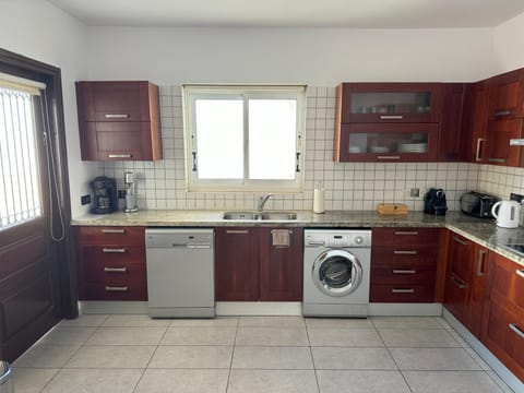 Kitchen or kitchenette, kitchen