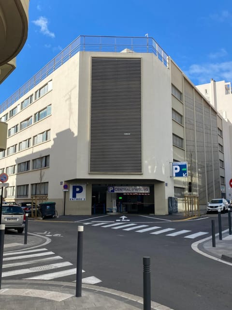 Beau T4 Hyper Centre avec Parking Copropriété in Perpignan