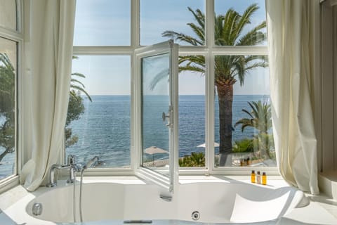 Natural landscape, Bathroom, Sea view, Bath