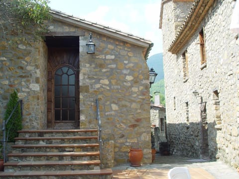 Mas Salvanera House in Garrotxa