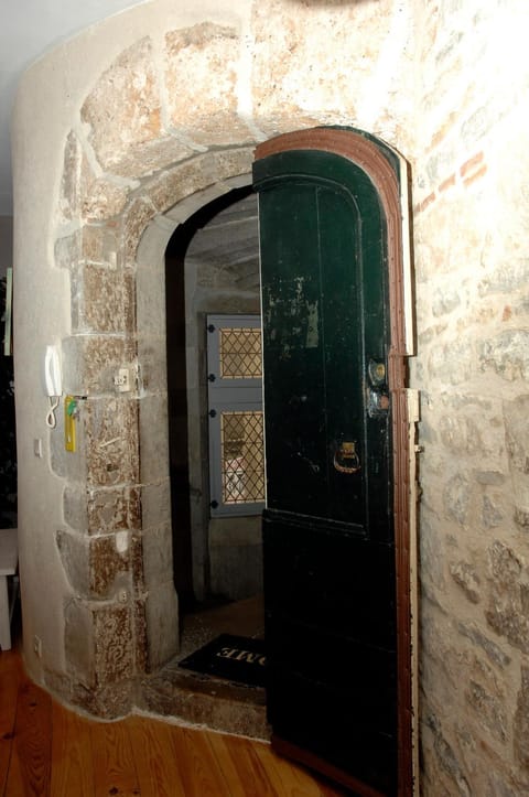 Maison Renaissance Monument Historique XV ème 1497 Appartement in Villefranche-de-Rouergue