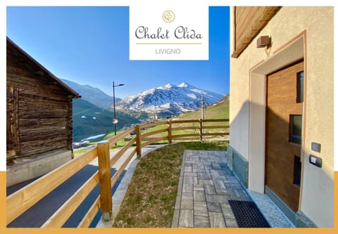 Patio, Facade/entrance, Natural landscape, Garden, Balcony/Terrace