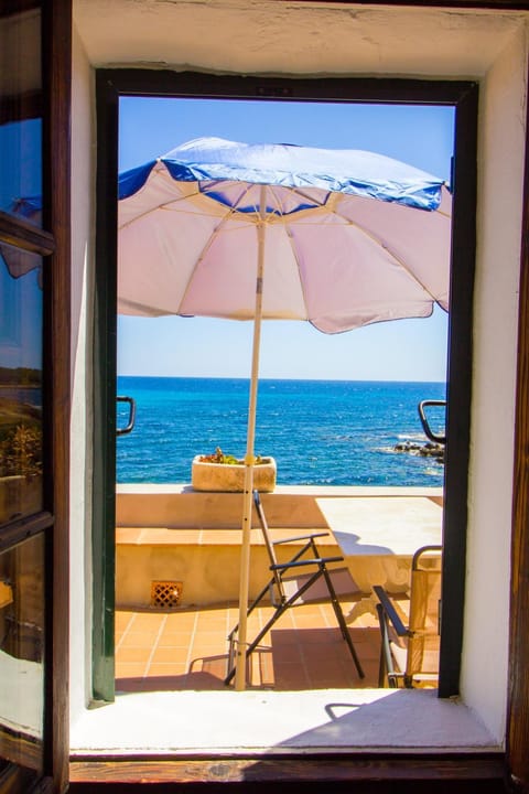 Authentic fisherman's house on the seafront House in Llevant