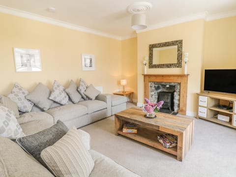 Angorfa House in Wales