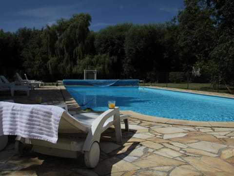 Beautiful holiday home with pool Casa in Quend