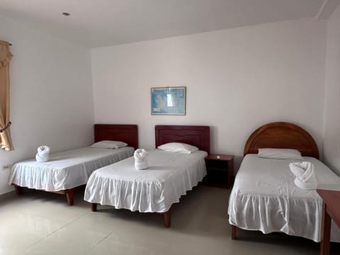 Hostal Insular Bed and Breakfast in Isabela Island