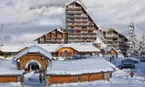 au Bonheur - Praloup 1600 - Au cœur de la station et au pied des pistes - La voile des neiges - parking commun privé - local ski Apartment in Uvernet-Fours