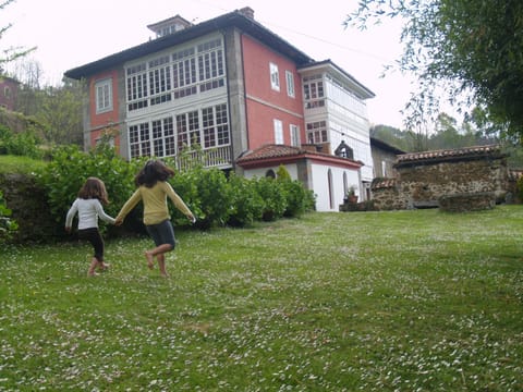 Garden, young children