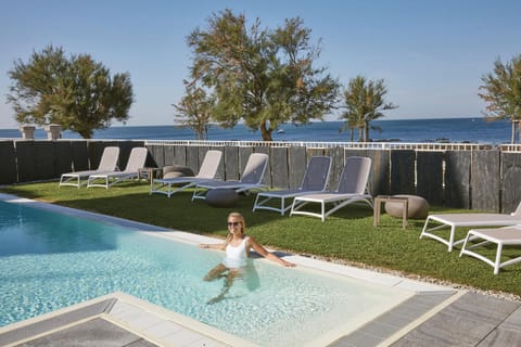 Hôtel Château des Tourelles, Thalasso et piscine d'eau de mer chauffée Hotel in Pornichet