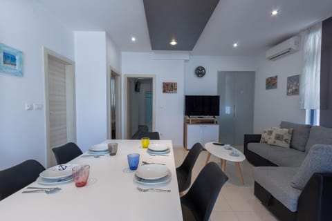 Apartman Dora Apartment in Podstrana