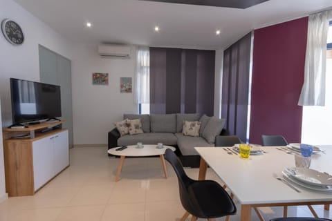 Apartman Dora Apartment in Podstrana