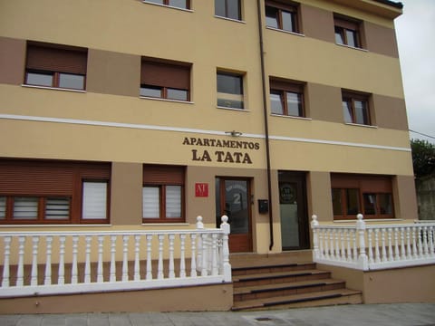 Apartamentos La Tata Apartment hotel in Aviles