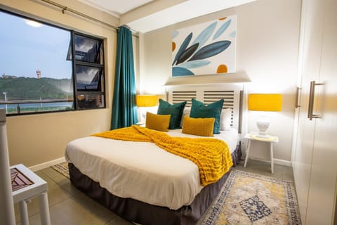 Stay at The Point - Cool Cosy Comfort Condo in Durban