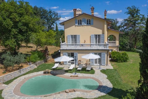 Property building, Pool view